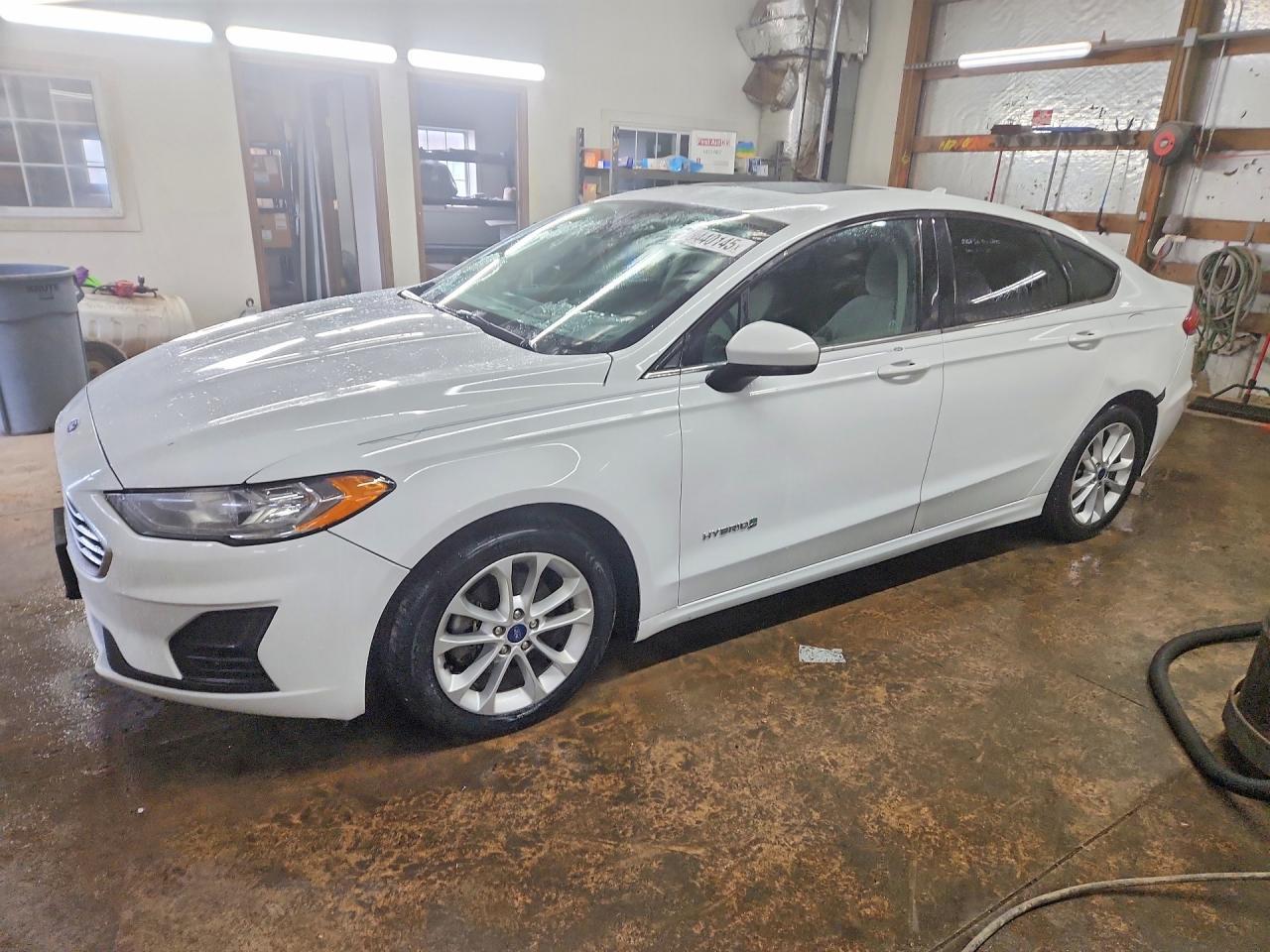 2019 Ford Fusion se
