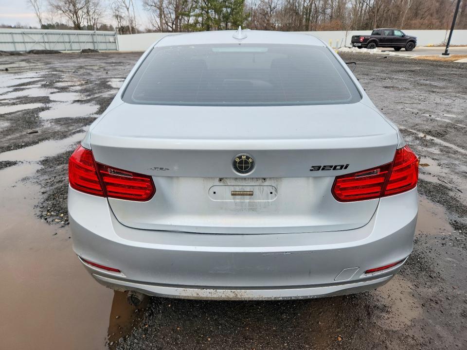 2014 BMW 320
