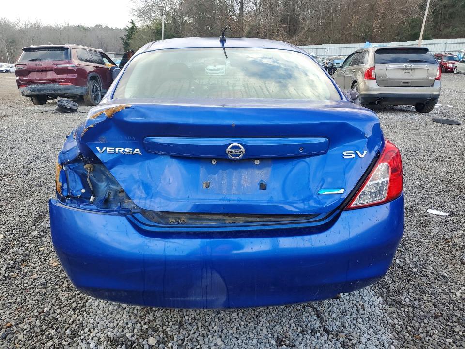 2012 Nissan Versa s