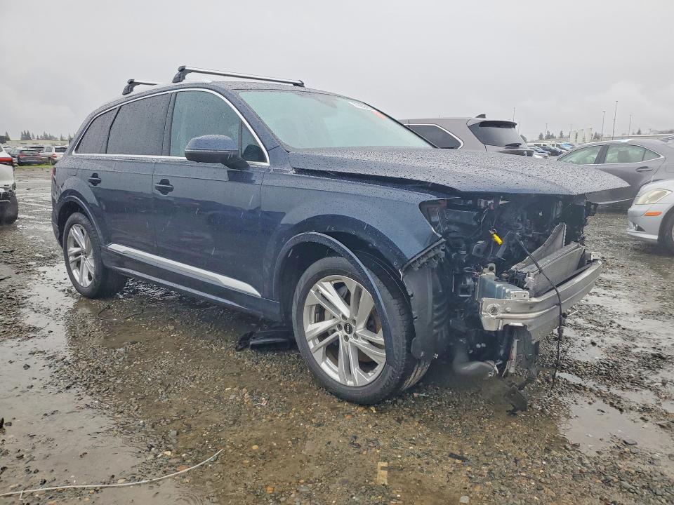 2023 Audi Q7 Premium Plus