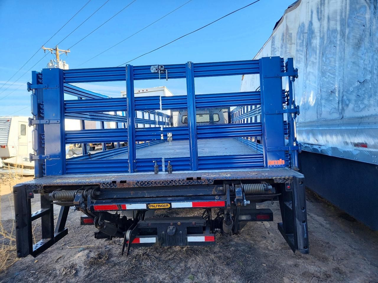 2016 Freightliner Business Class M2 Flatbed Truck