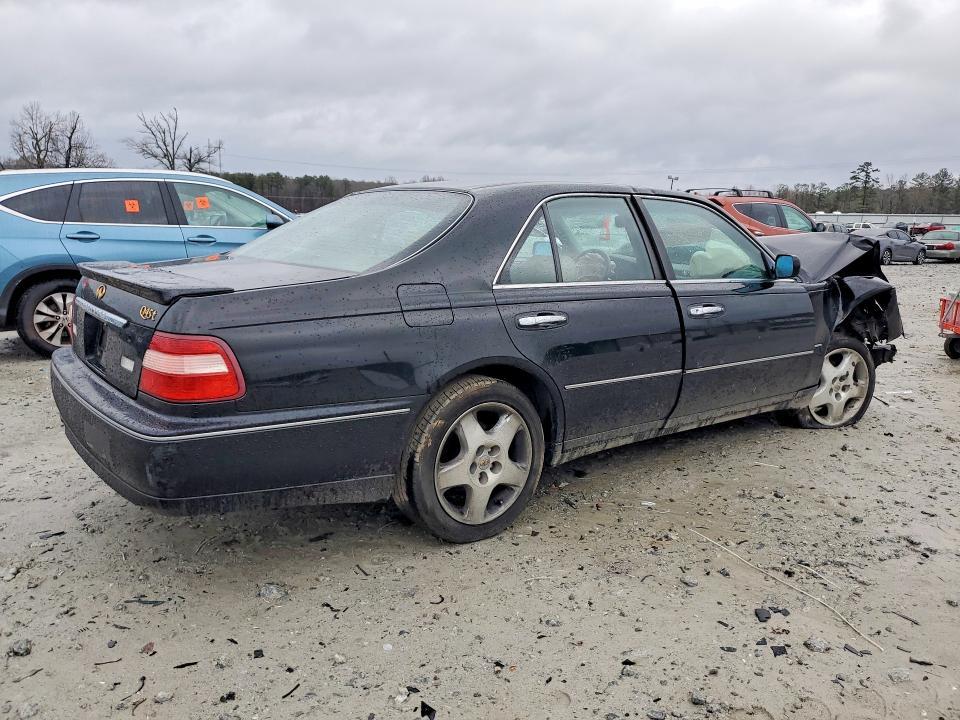 2000 Infiniti Q45 Base