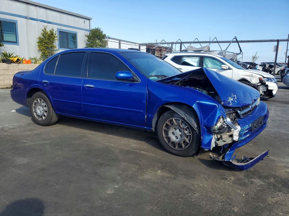 1999 Nissan Maxima