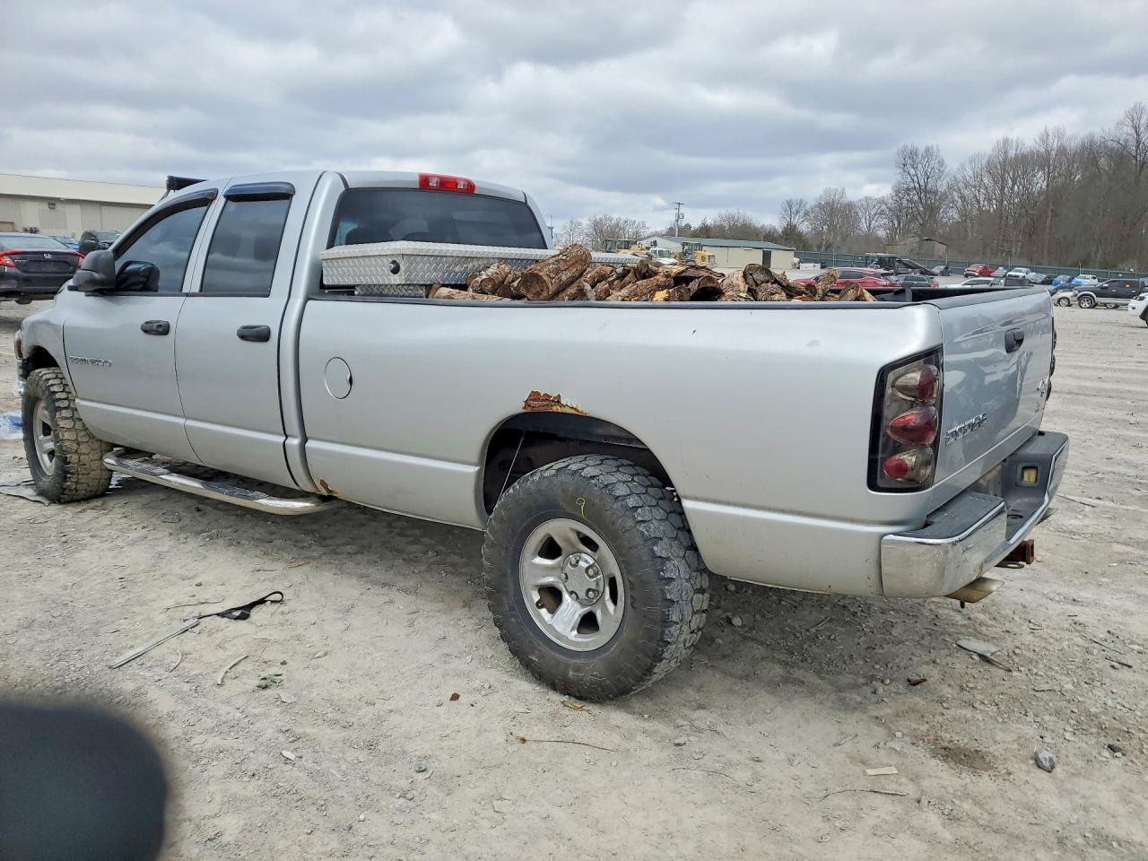 2004 Dodge RAM 1500 ST
