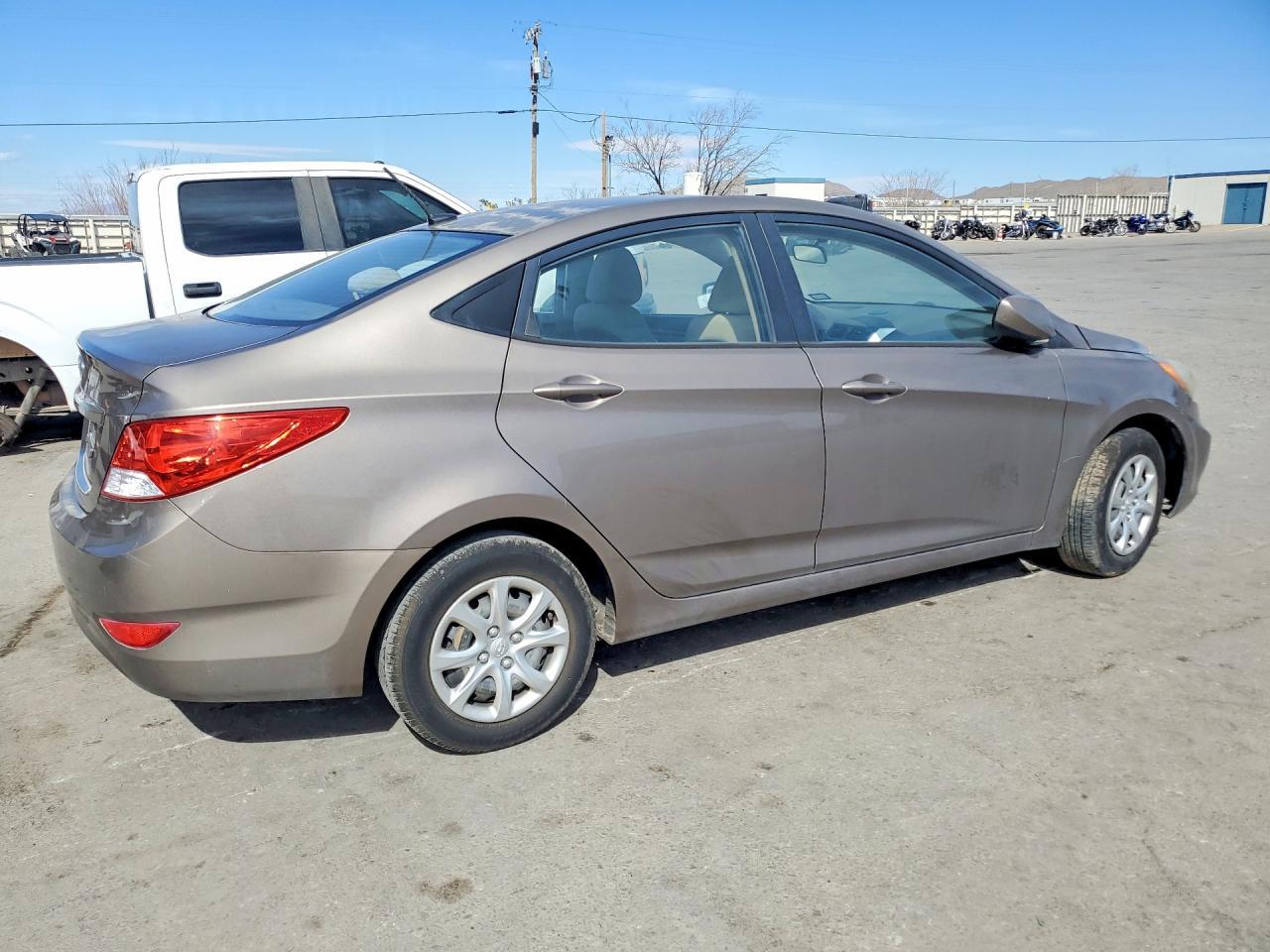 2012 Hyundai Accent gls