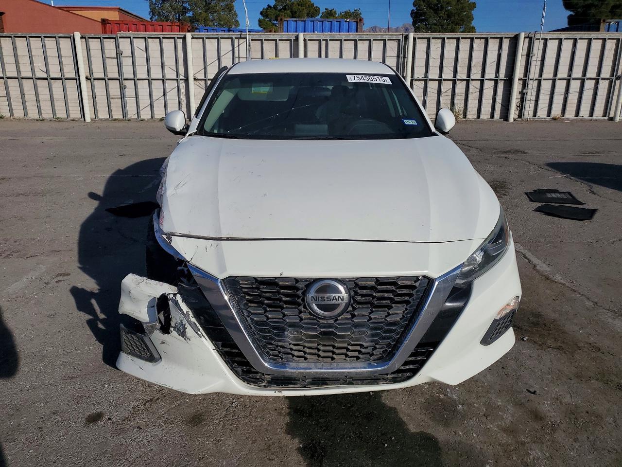 2020 Niss Altima 2.5 s