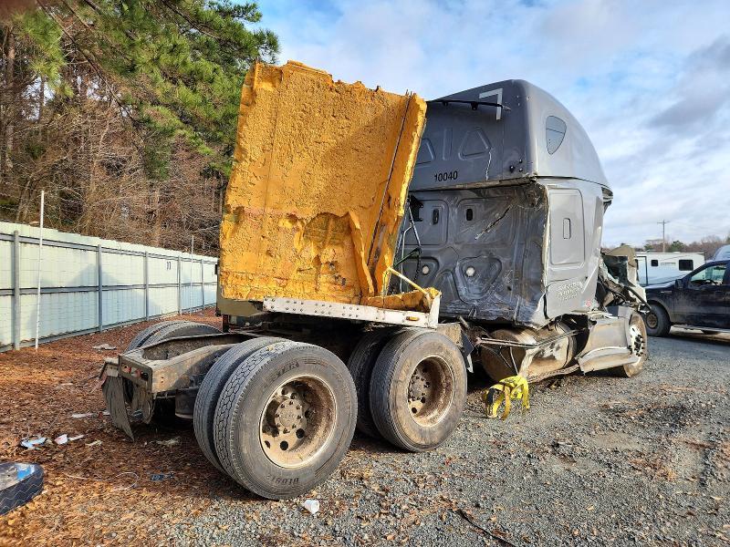 2020 Freigliner 2020 Freightliner Cascadia Semi Truck