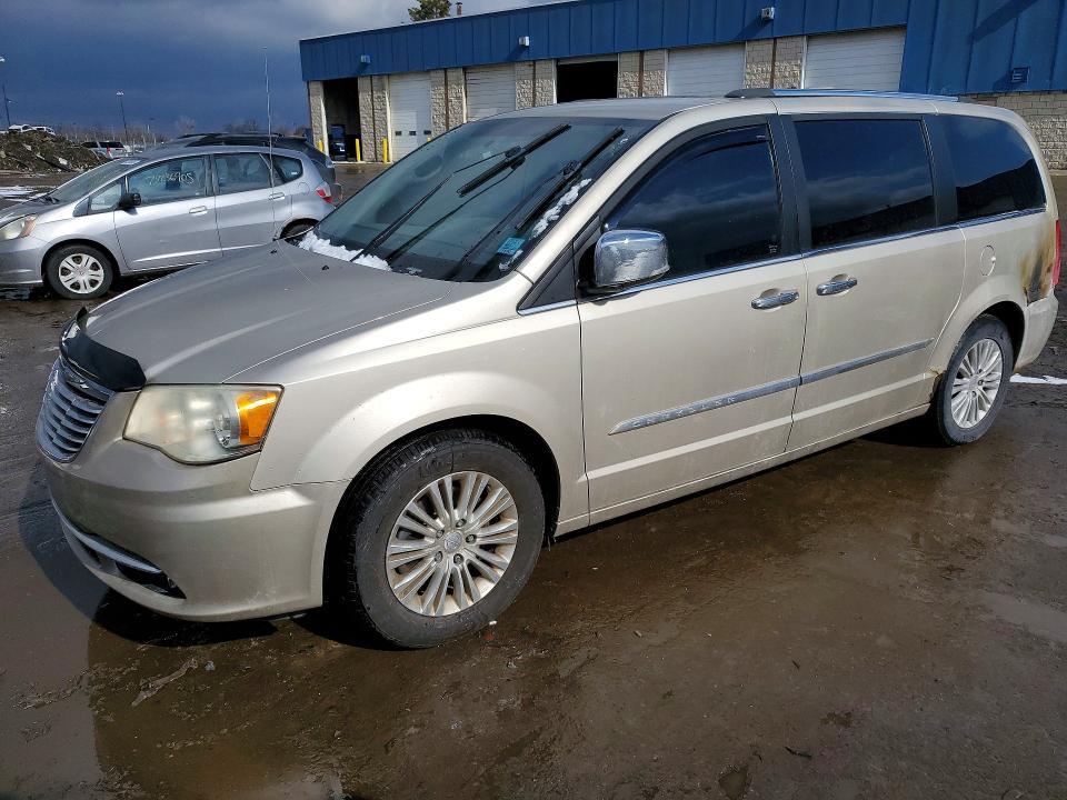 2013 Chrysler Town & Country Limited