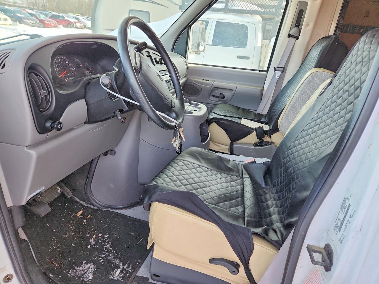 2000 Ford Coachman