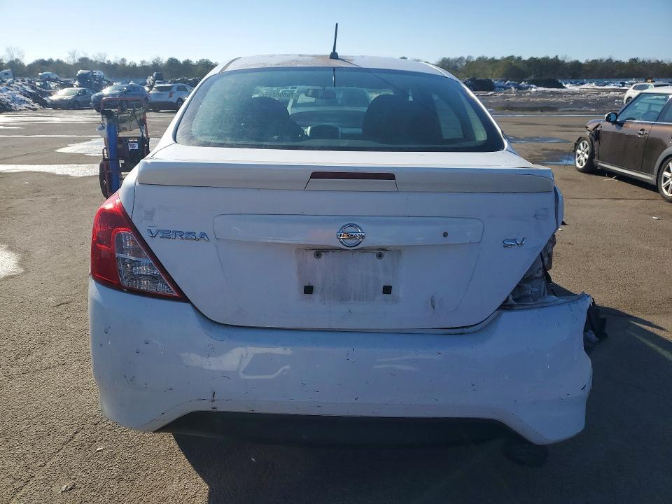 2017 Nissan Versa 1.6 sv