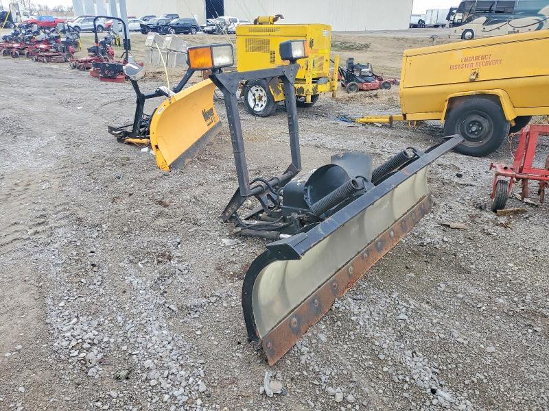 2010 Unknown 2010 Snow Plow