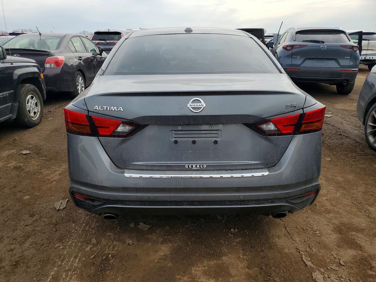 2021 Nissan Altima sr