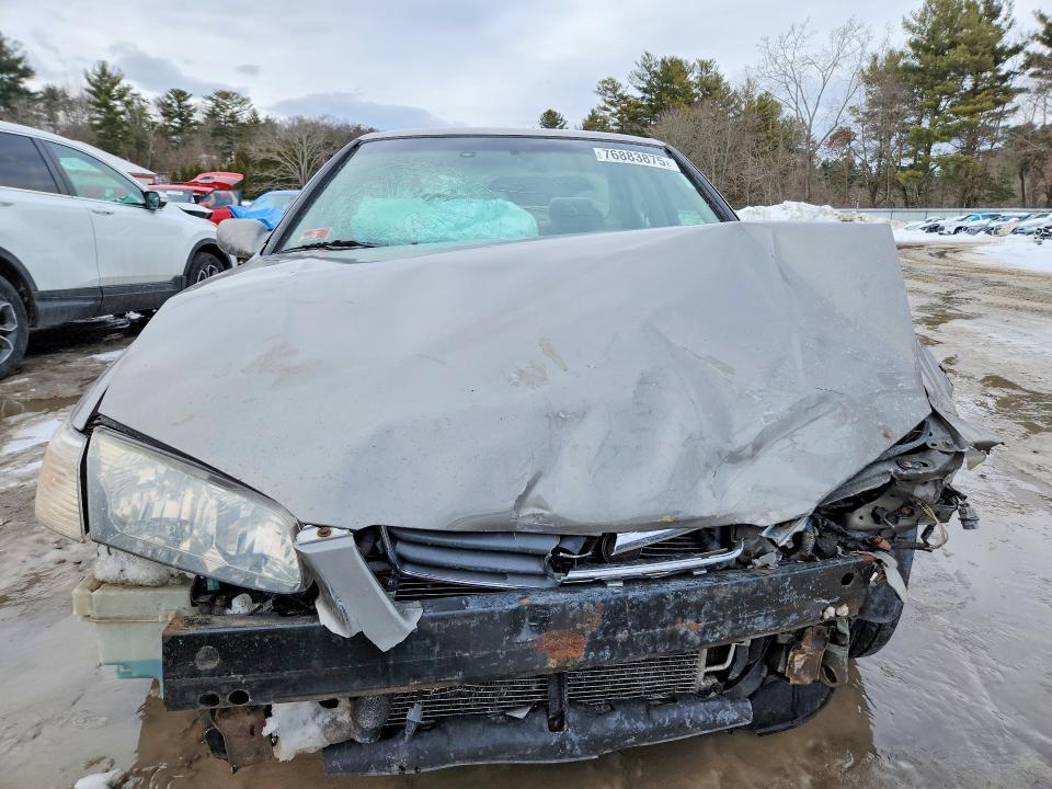 2000 Toyota Camry le