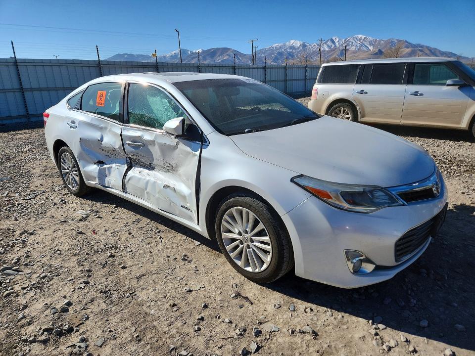 2015 Toyota Avalon Hybrid