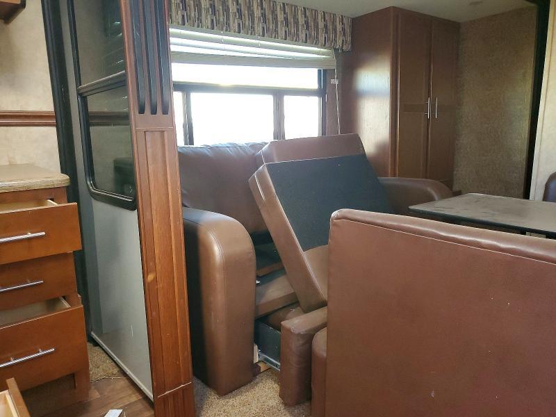 2013 Komfort Recreational Vehicle (RV)