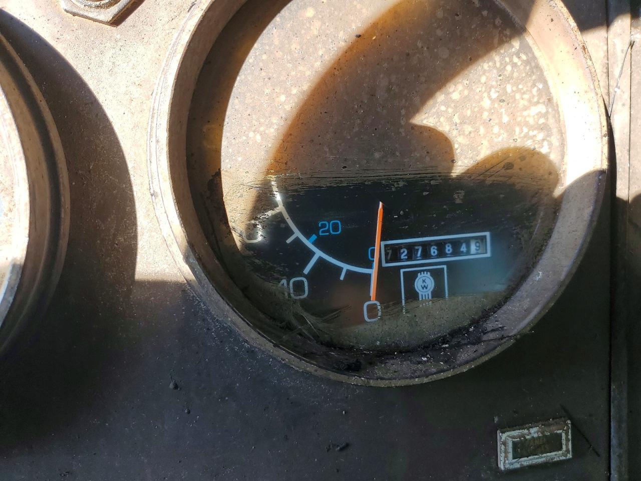 1990 Kenworth Constructi-Semi Truck