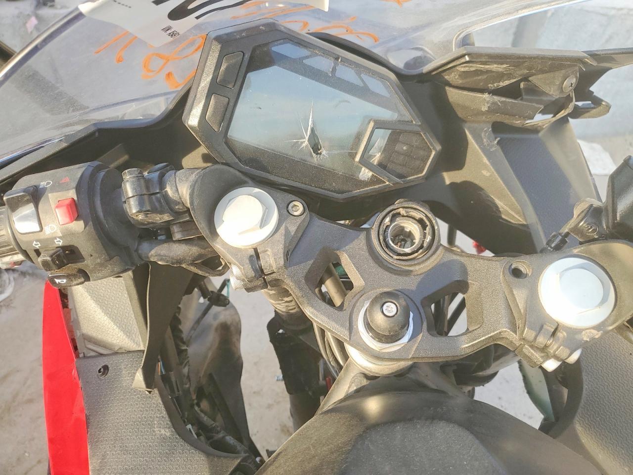 2025 Kawasaki EX500