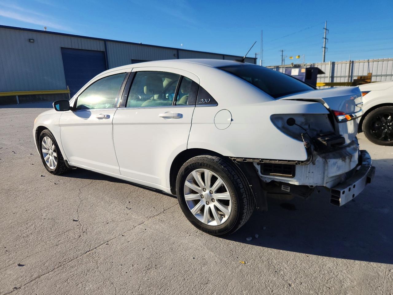 2014 Chrysler 200 lx