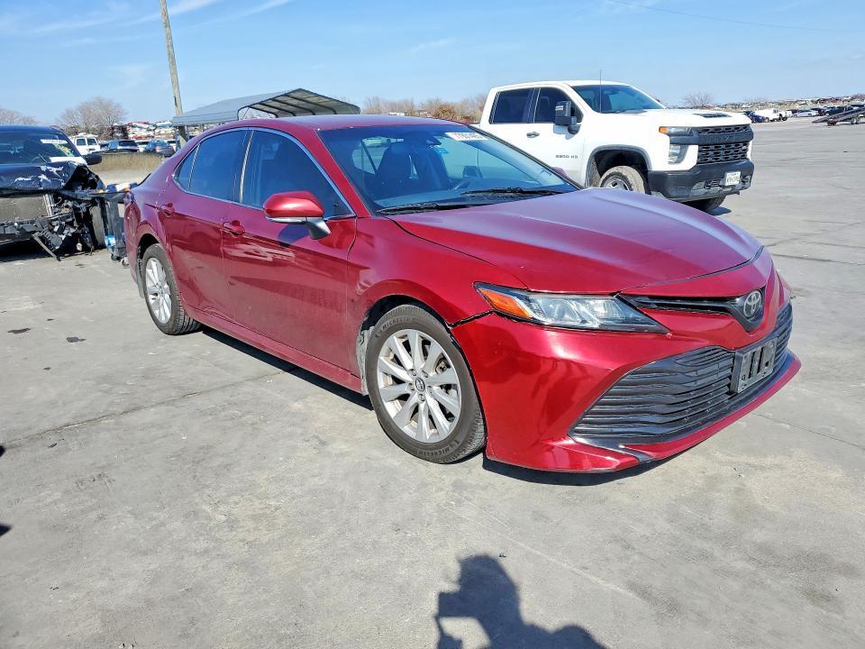 2020 Toyota Camry le