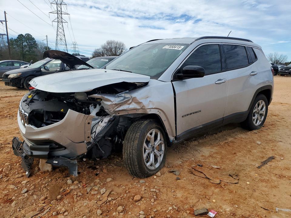 2025 Jeep Compass Latitude
