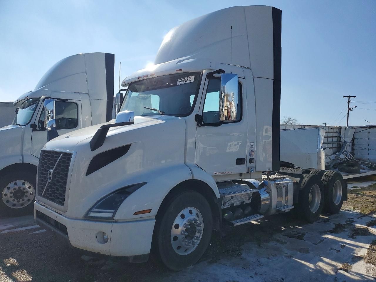 2020 Volvo VNR Semi Truck