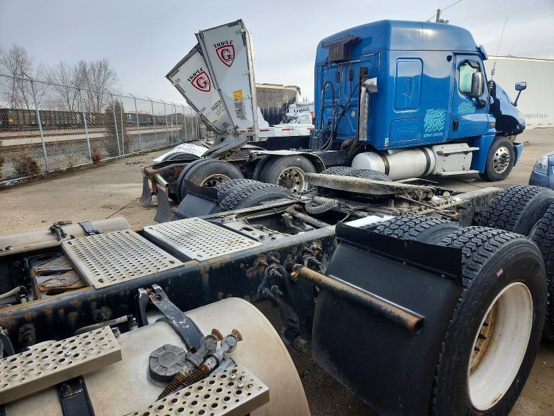 2017 International LF687 Semi Truck