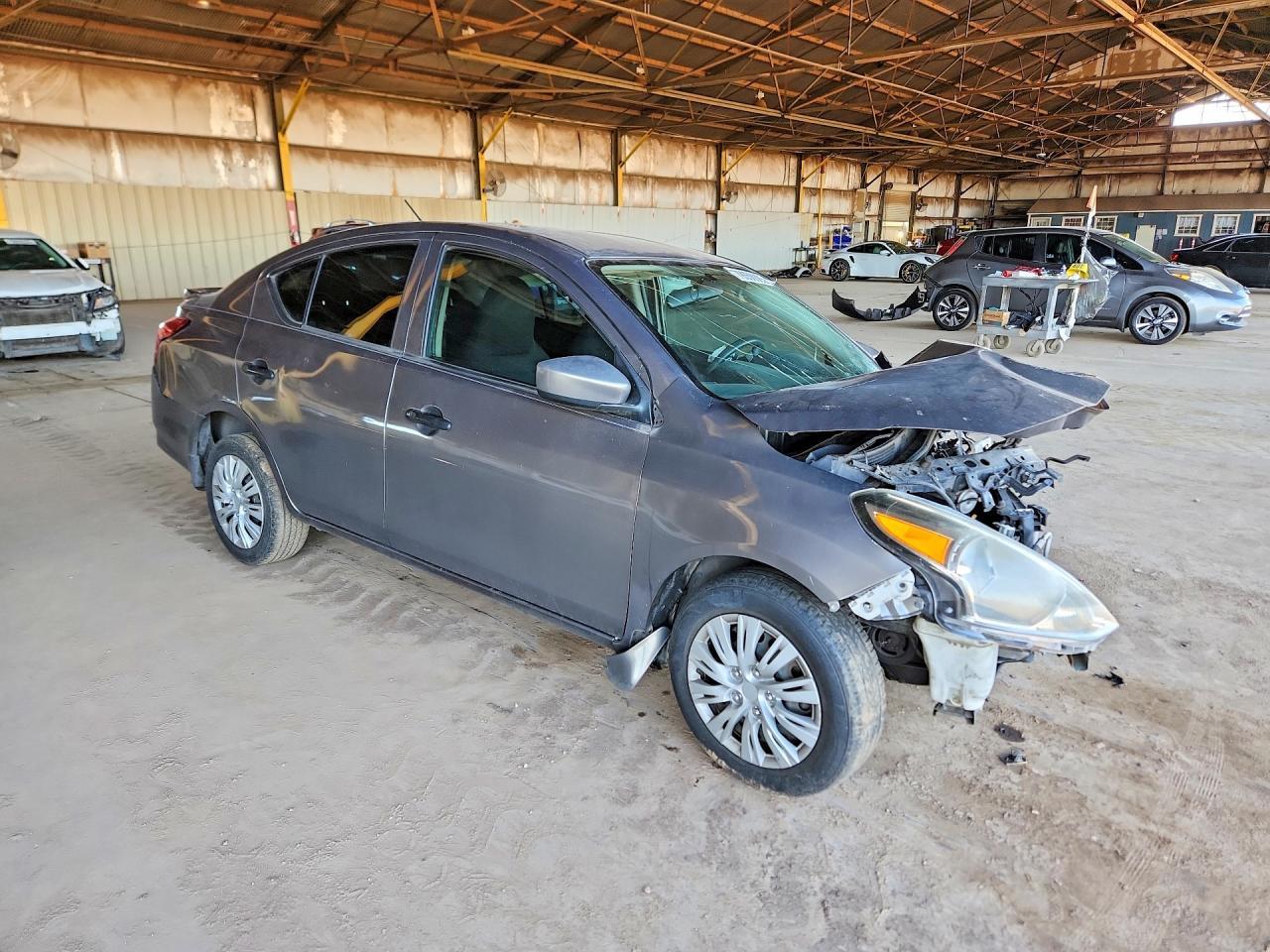 2017 Nissan Versa 1.6 s Plus