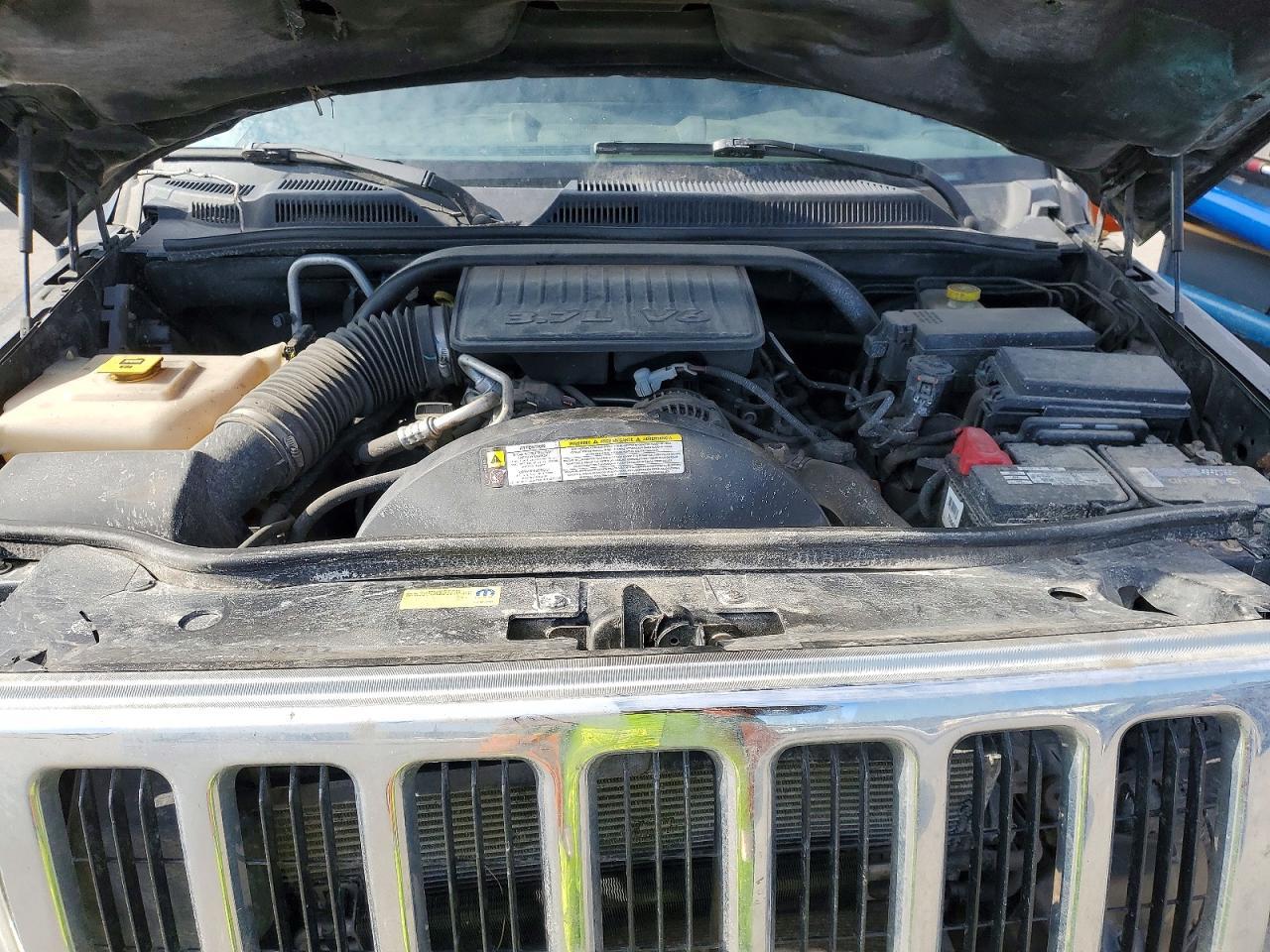 2009 Jeep Commander Sport