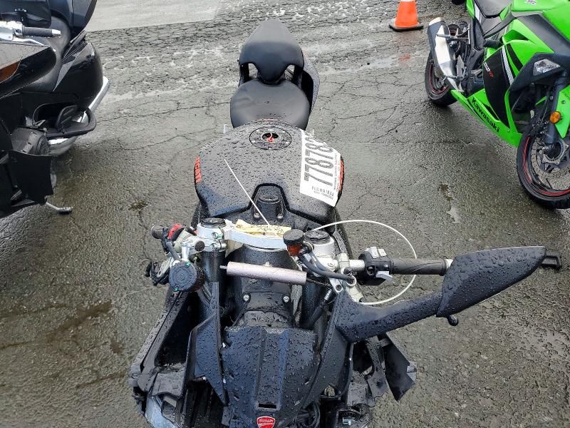 2024 Ducati Panigale V2