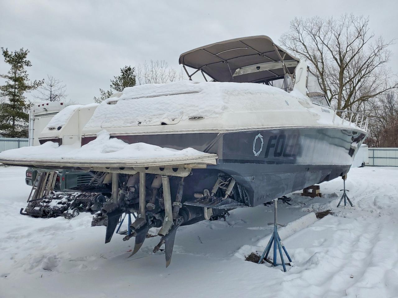 2005 Fountain Boat-Boat