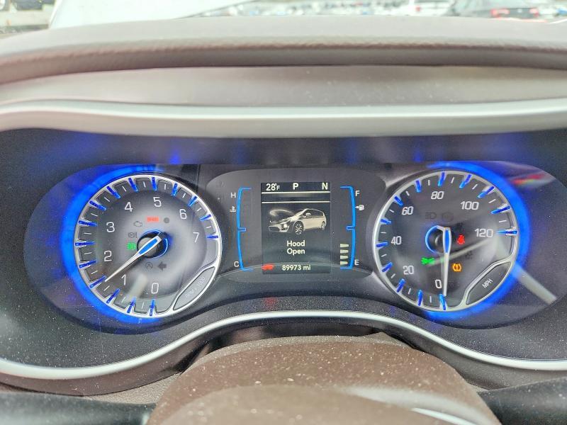 2017 Chrysler Pacifica Touring l