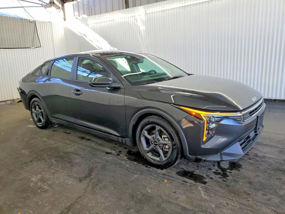 2025 KIA K4 lx