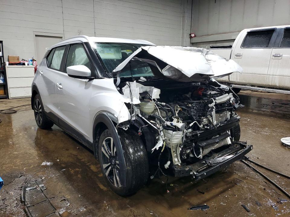 2019 Nissan Kicks sv