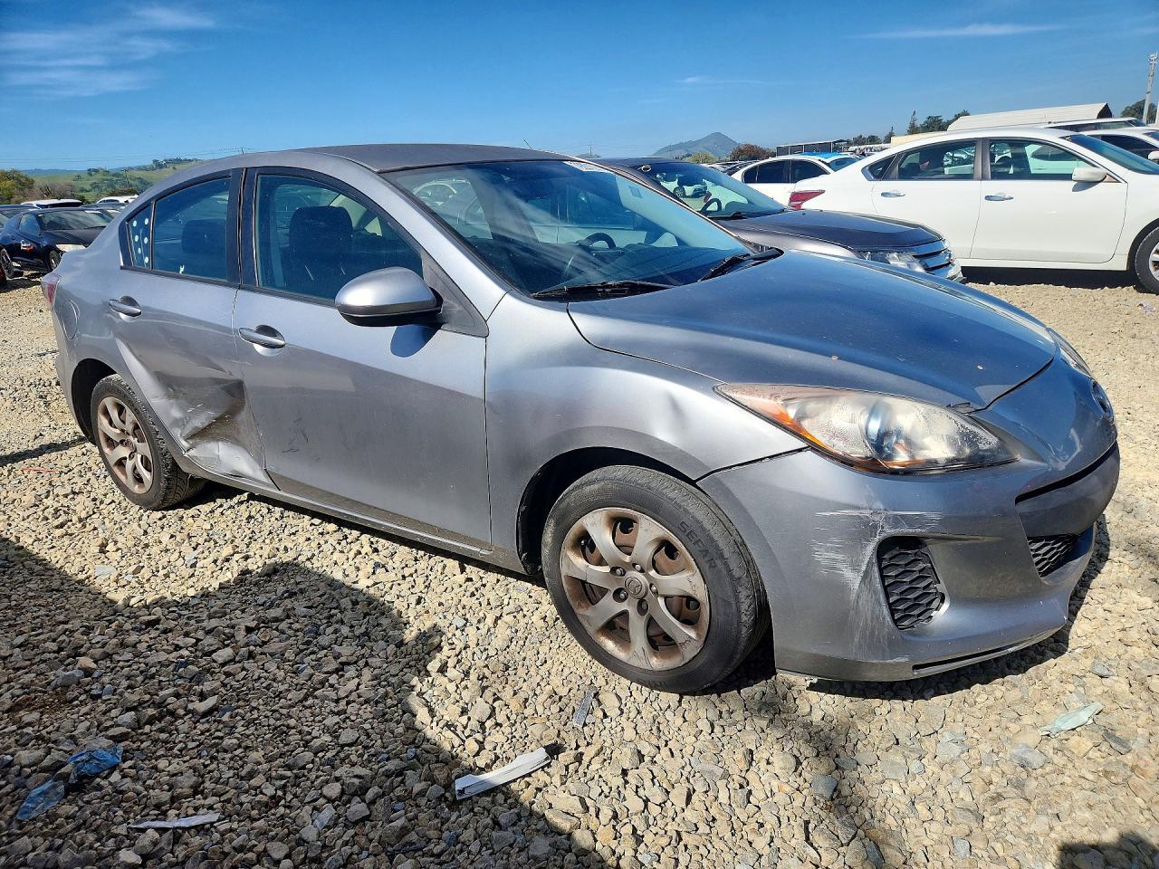 2013 Mazda 3 I