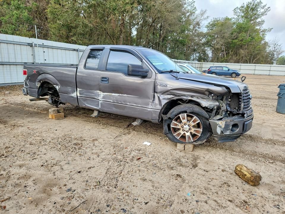 2014 Ford F150 Super cab