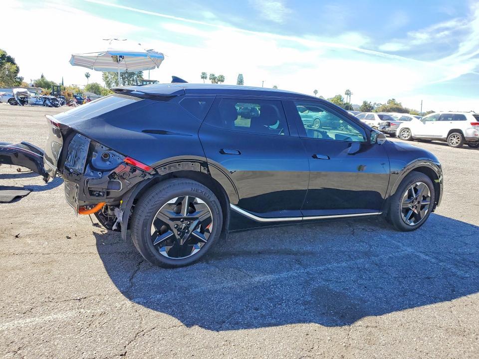 2025 KIA EV6 Light