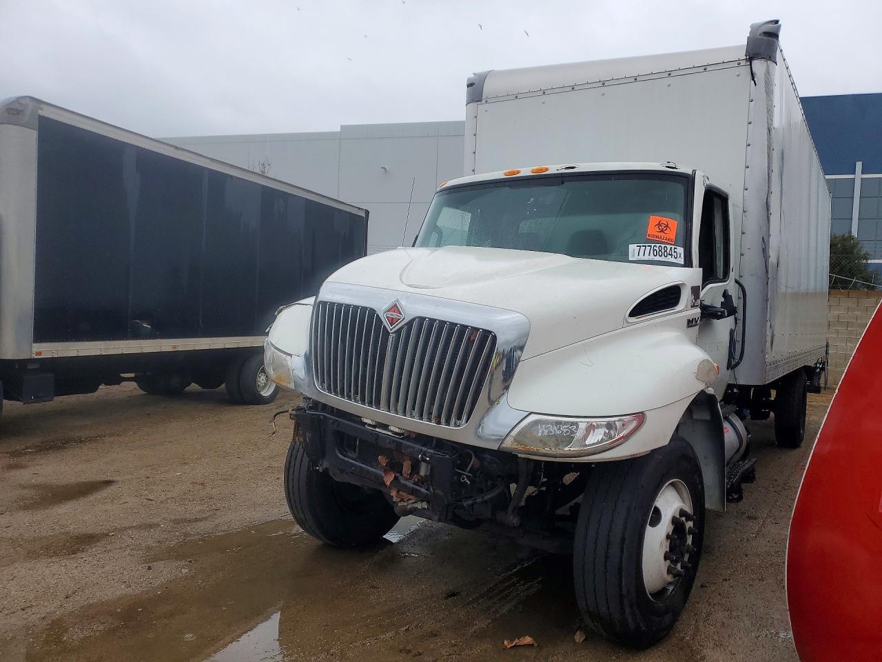 2022 International MV607 BOX Truck