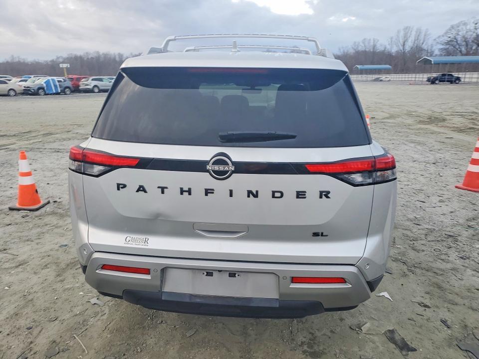 2024 Nissan Pathfinder sl
