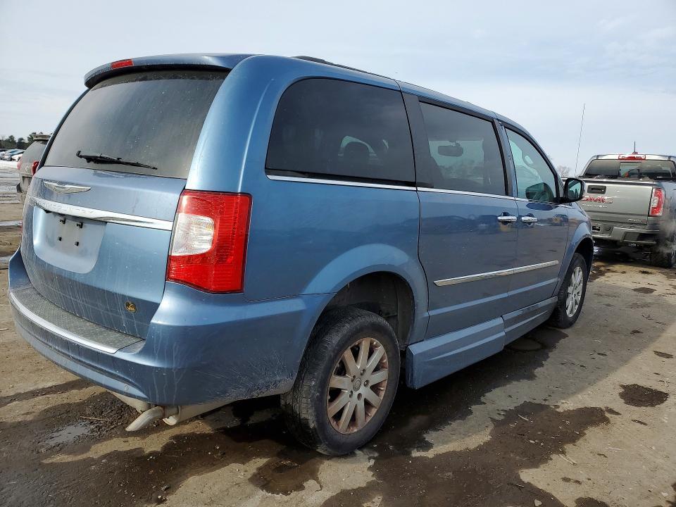 2011 Chrysler Town & Country Touring l