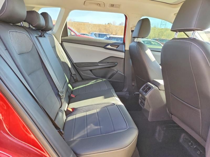 2024 Volkswagen Taos se