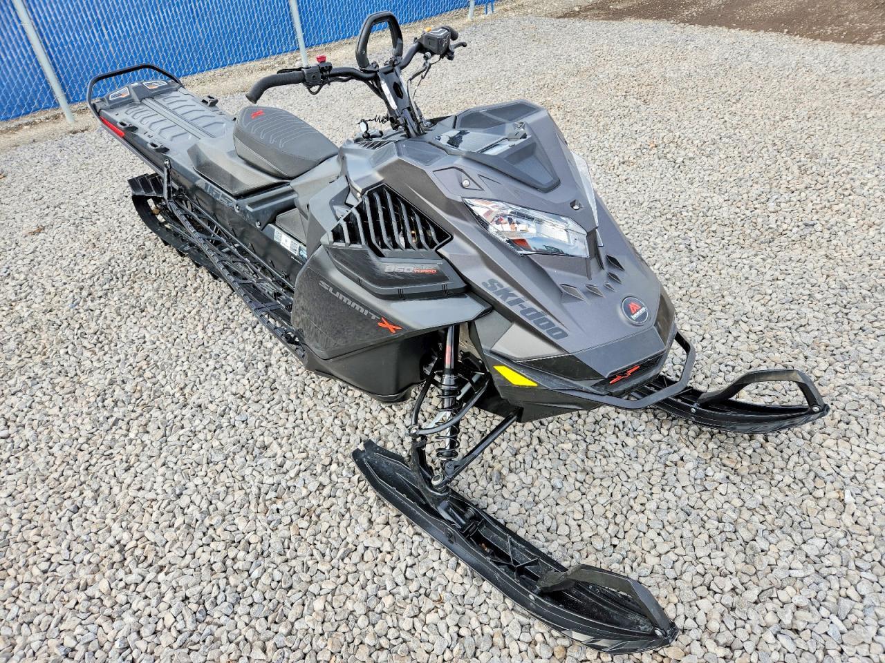 2022 Skidoo Snowmobile