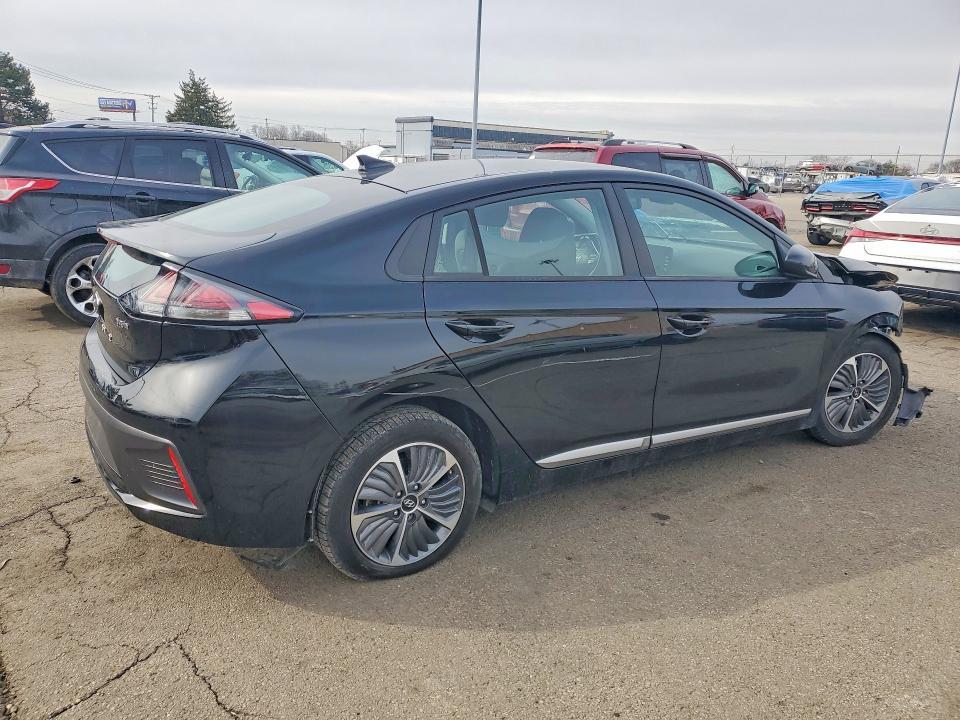 2022 Hyundai Ioniq Plug-in Hybrid se