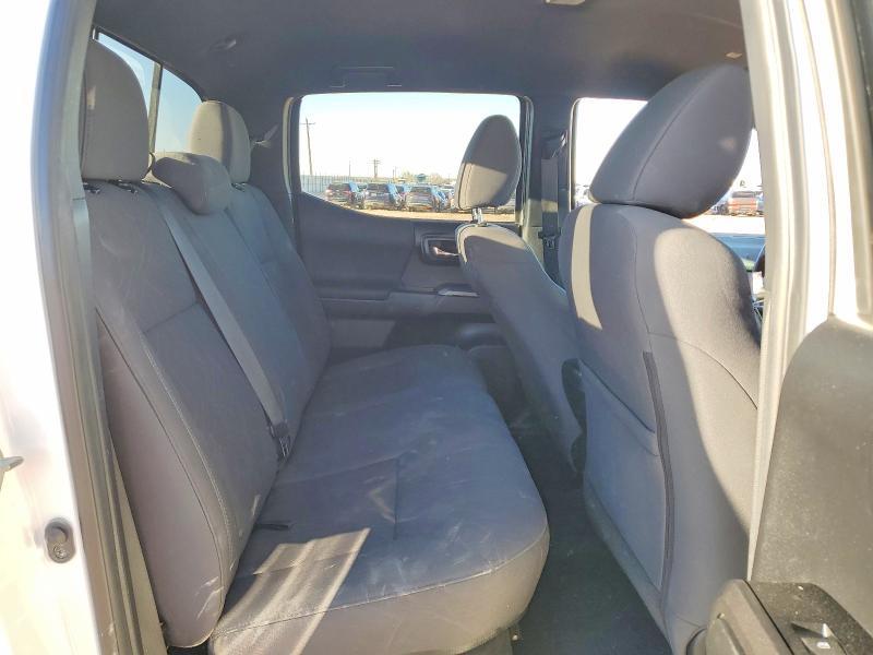 2019 Toyota Tacoma trd Off-road