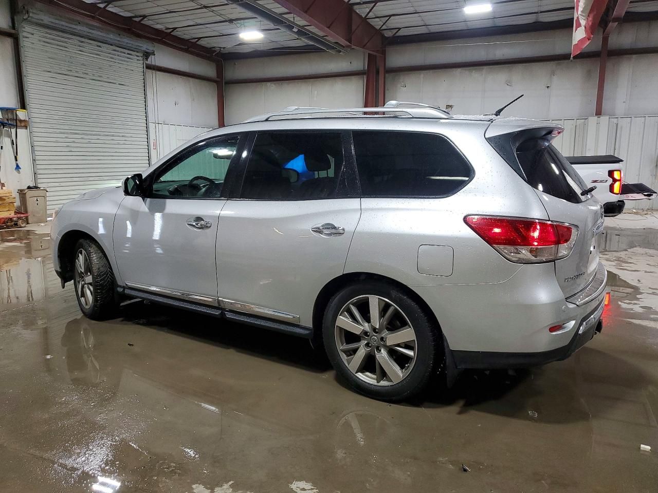 2015 Nissan Pathfinder s