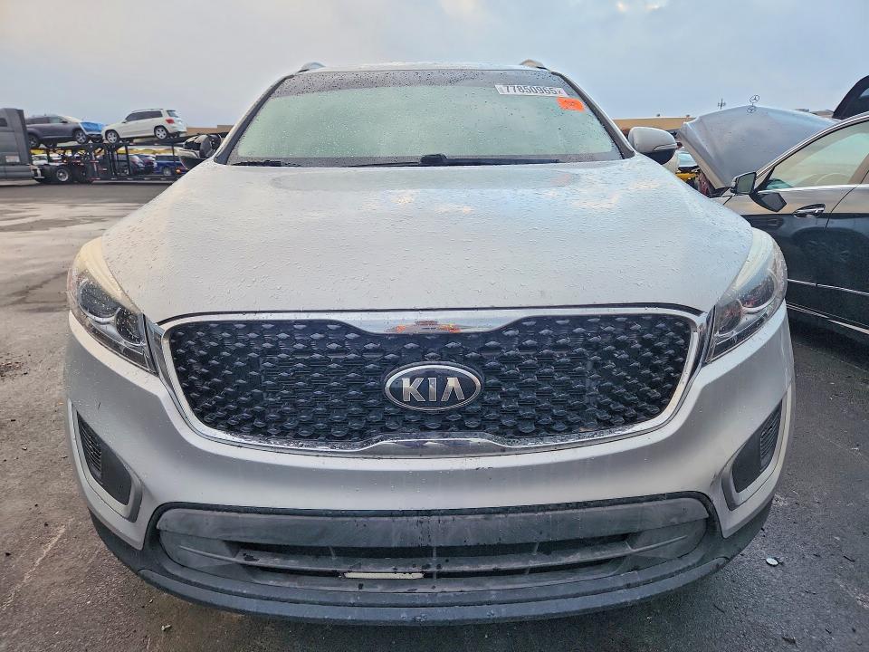 2018 KIA Sorento lx V6