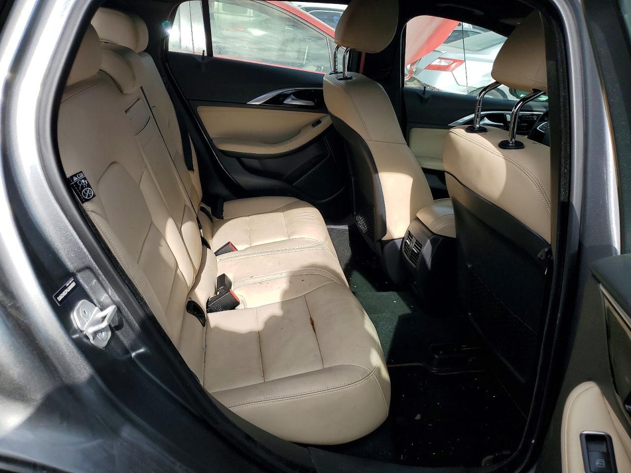 2018 Infiniti Qx30 Sport