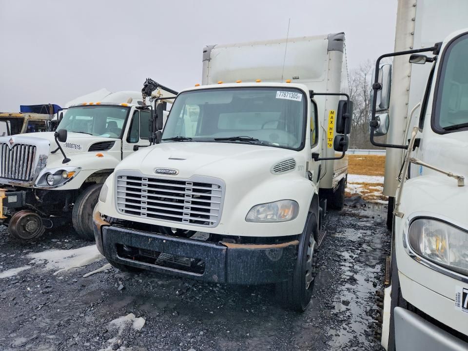 2020 Freightliner M2 106 Med-box Truck