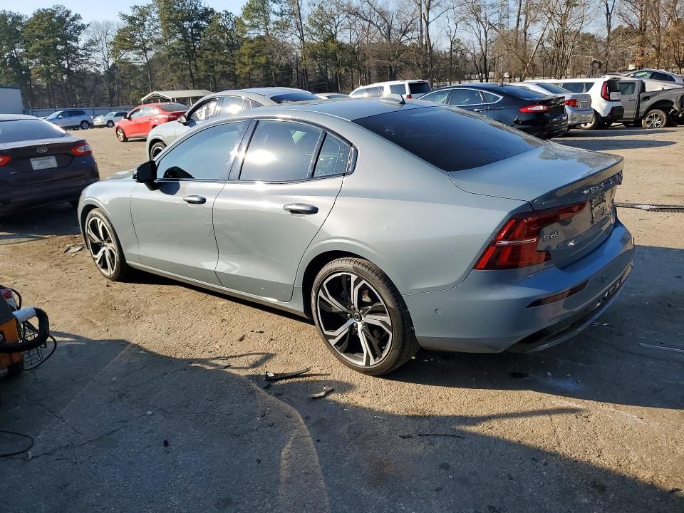 2024 Volvo S60 Plus