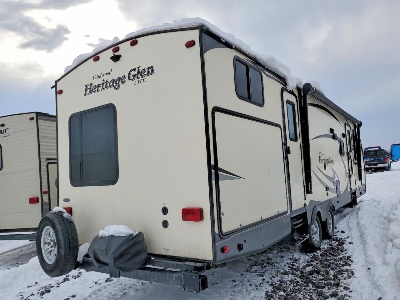 2017 Travel Trailer Fenced