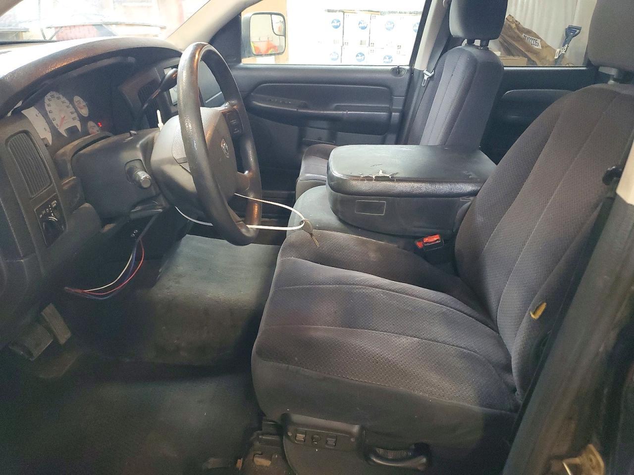2005 Dodge RAM 3500 ST